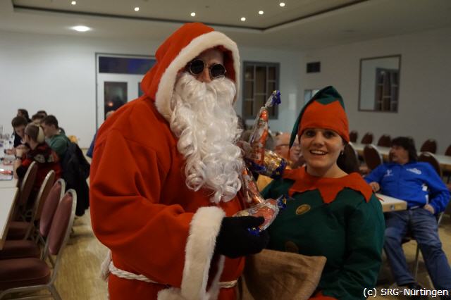 Der Weihnachtsmann und sein Wichtel